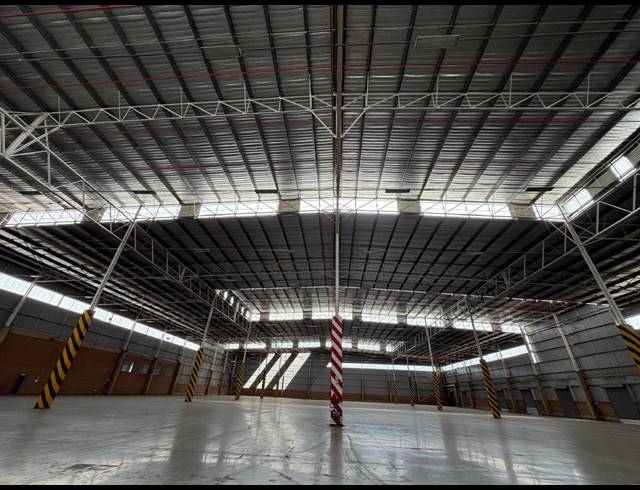 19,532.50M² WAREHOUSE TO LET IN CLAYVILLE